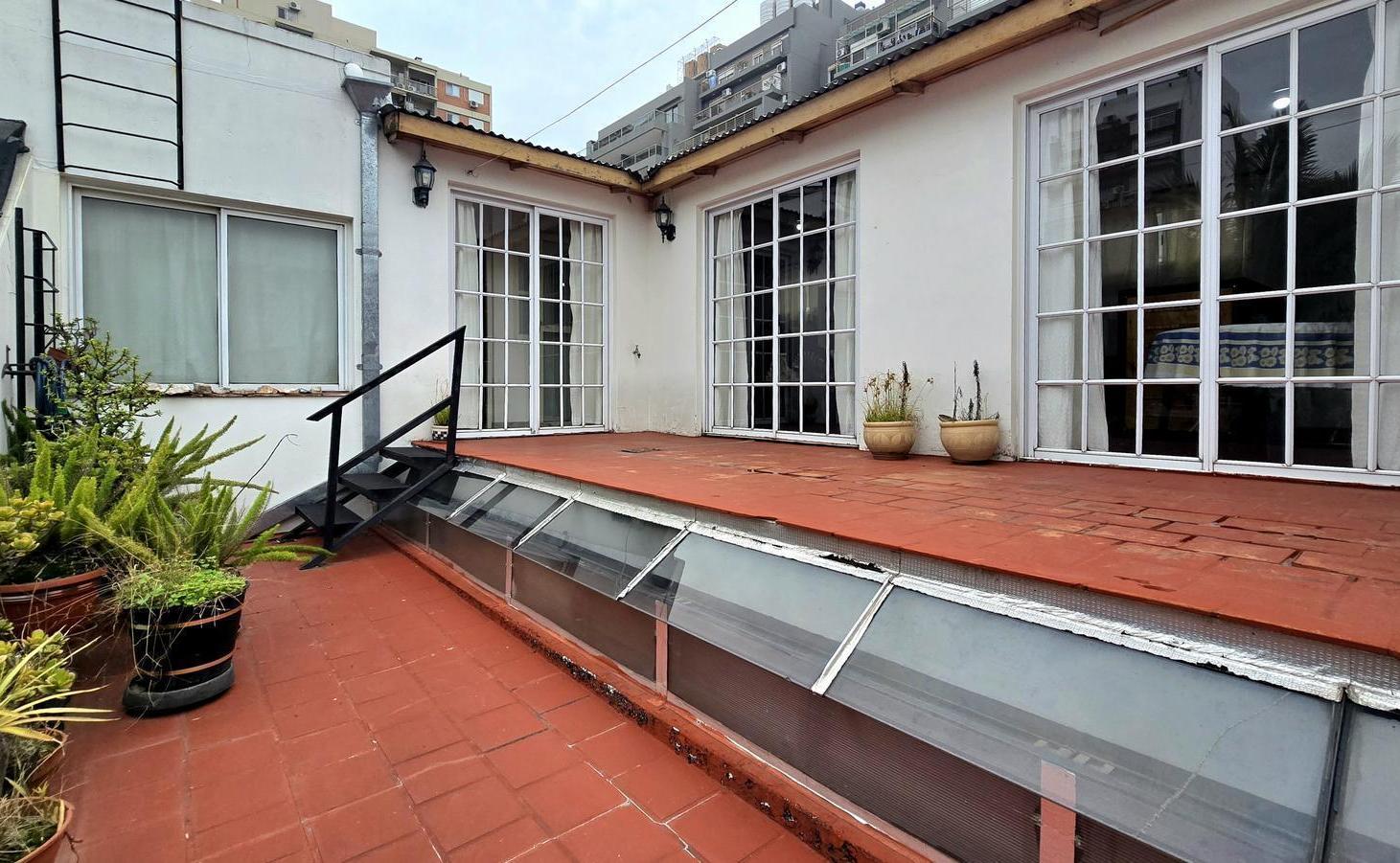 Foto de VENTA PH EN VILLA DEL PARQUE CON TERRAZA PROPIA, imagen 1