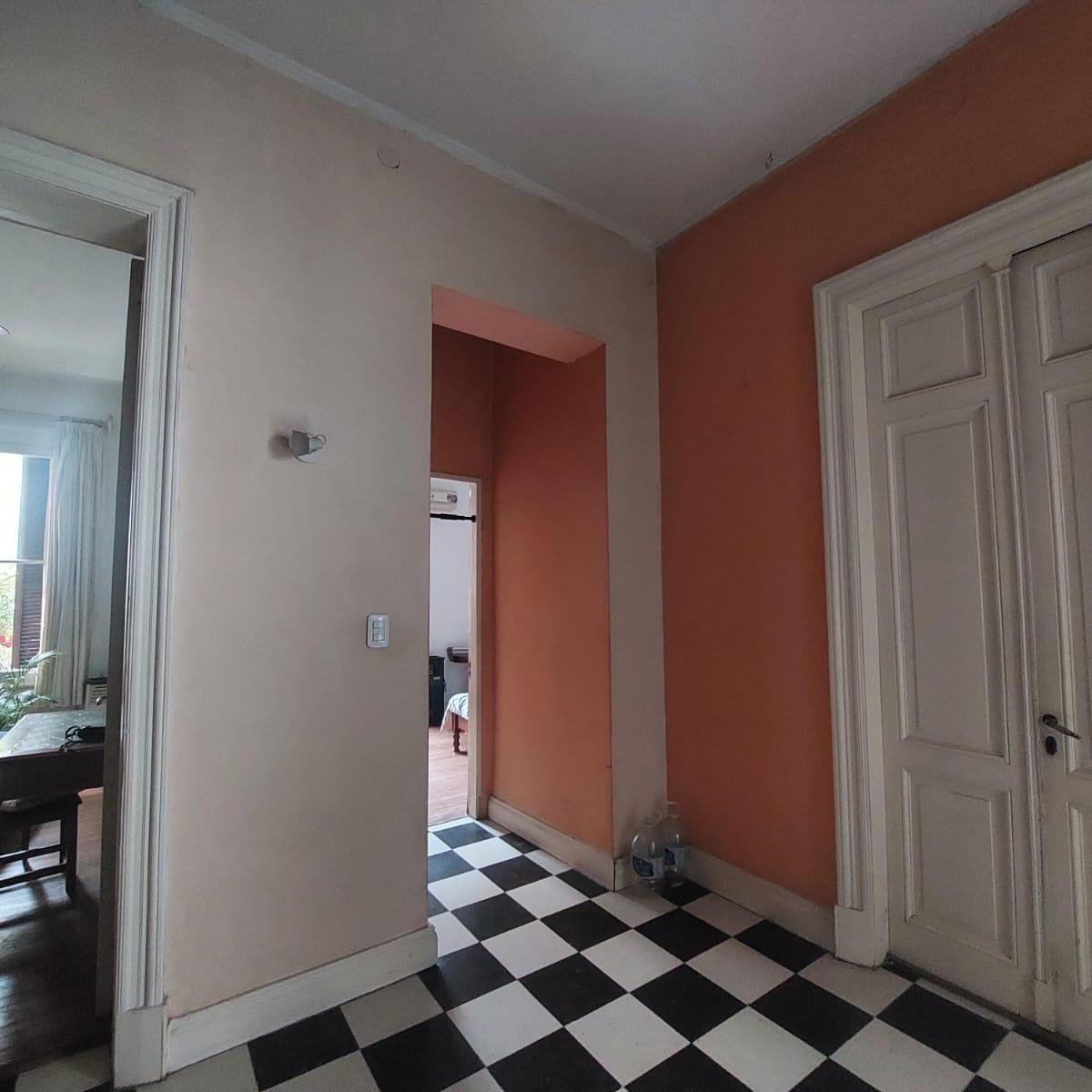 PH a Reciclar - 177 m² - Ed Categ - Luminoso - Entrada Independiente - Mucho Potencial. 5