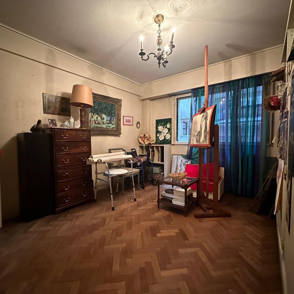 Contrafrente, Luminoso, 227 m², Cochera y Seguridad. 4