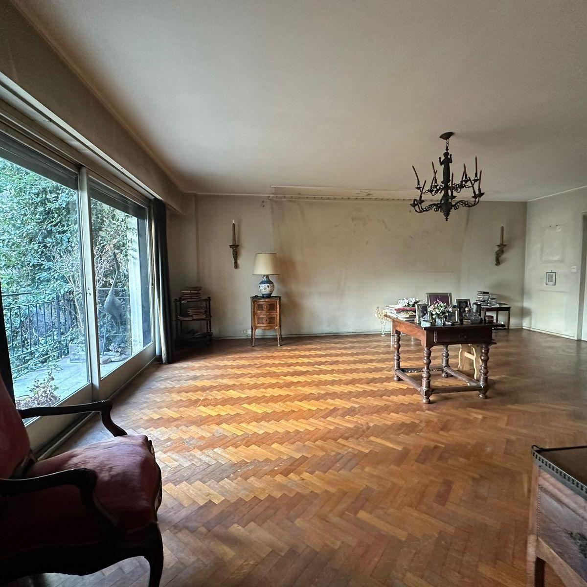 Contrafrente, Luminoso, 227 m², Cochera y Seguridad. 3