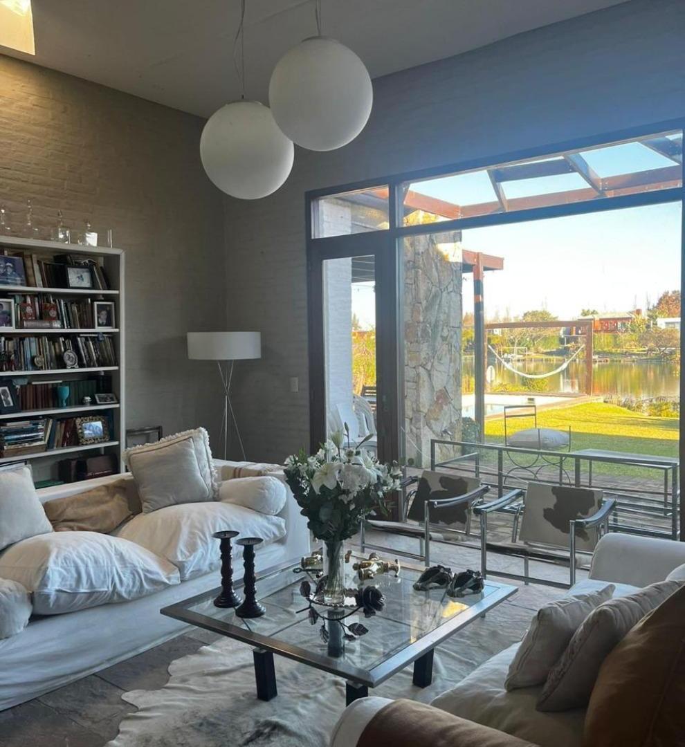 Foto de Casa en venta a la laguna con muy buena calidad constructiva y, imagen 5