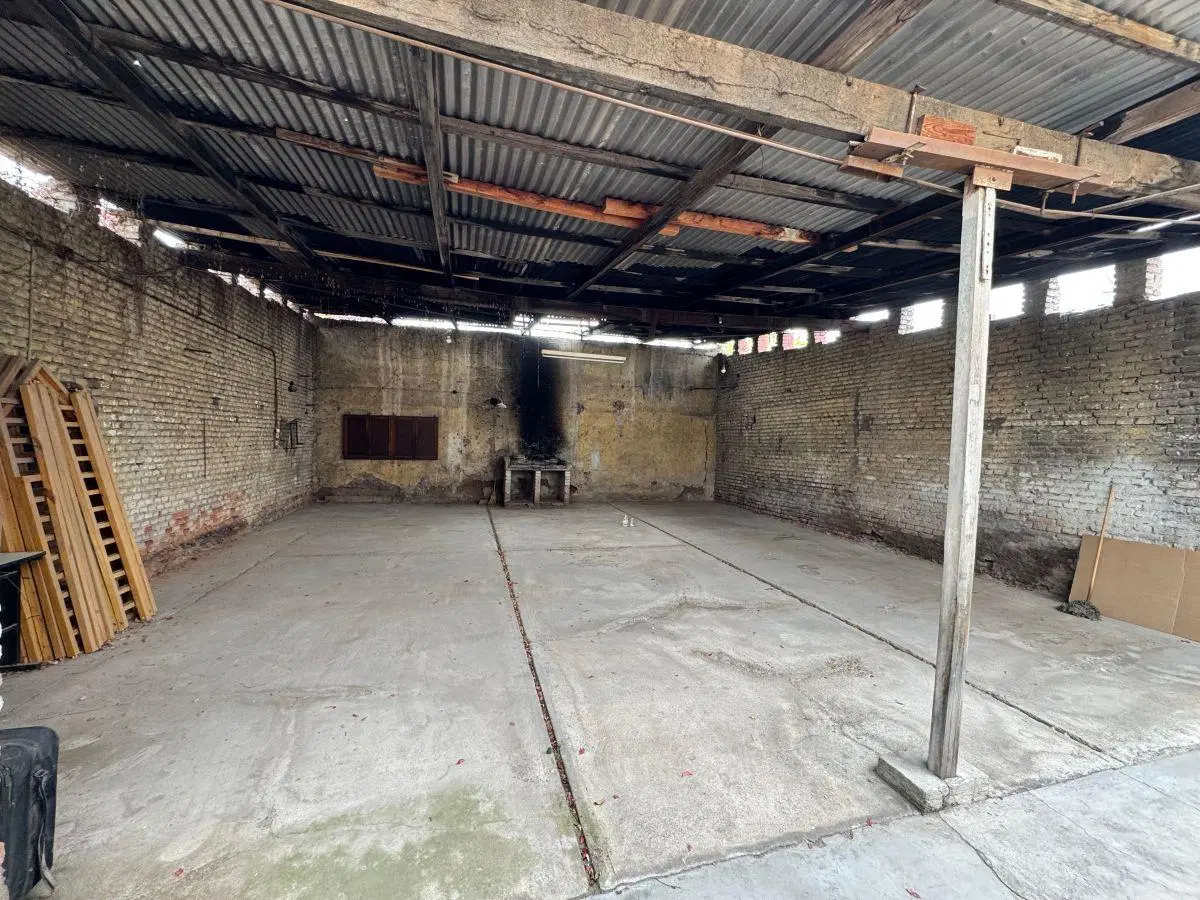 Venta local comercial habilitado + vivienda+ galpón 3
