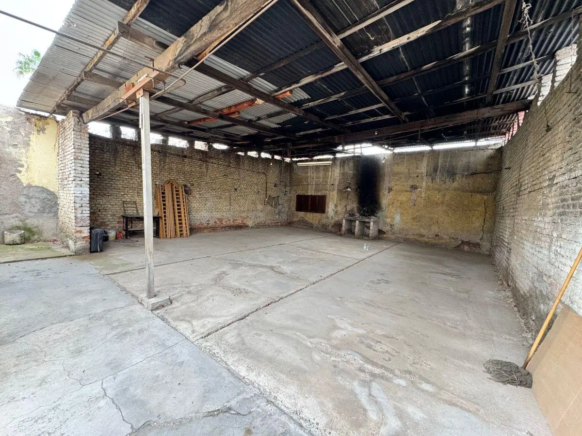 Venta local comercial habilitado + vivienda+ galpón 5