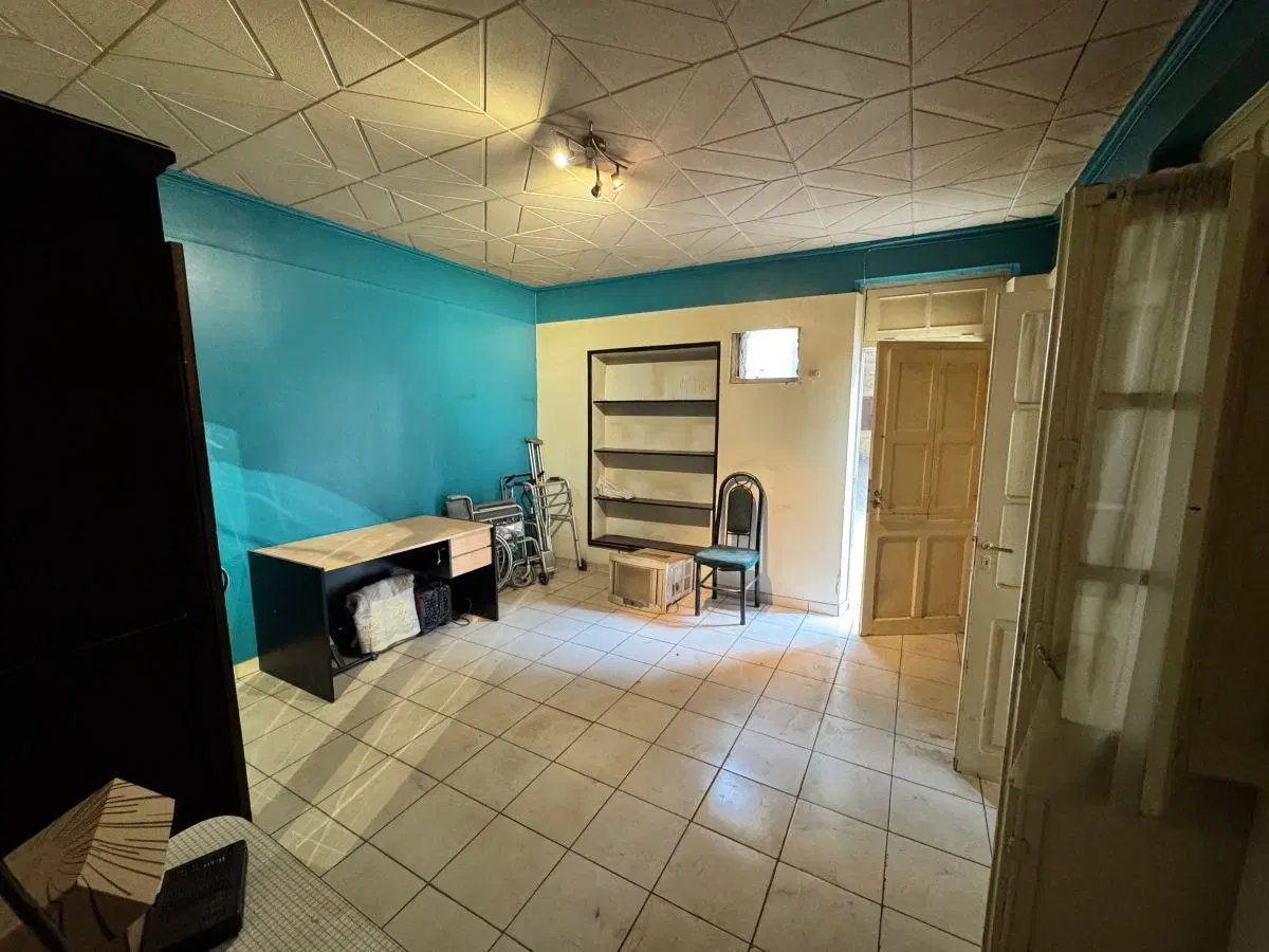 Venta casa 3 dormitorios a reciclar+ local comercial habilitado y galpon-depósito 3