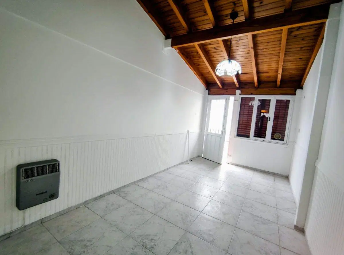 Venta casa apta crédito 3 habitaciones 2