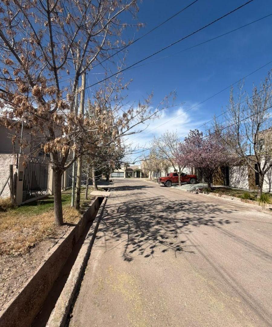 Foto de Vendemos espectacular terreno en Loteo Bartolini, ideal para desarrollo, imagen 2