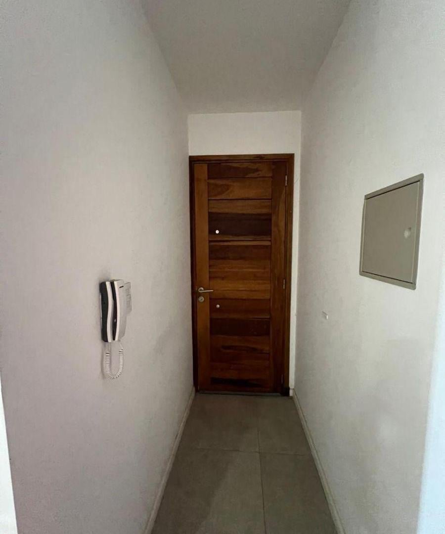 Foto de Vendemos hermoso departamento en complejo cerrado, imagen 2