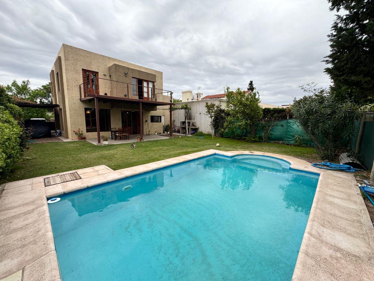 Foto de Vendemos Casa en Barrio Privado El Marquesado, imagen 1