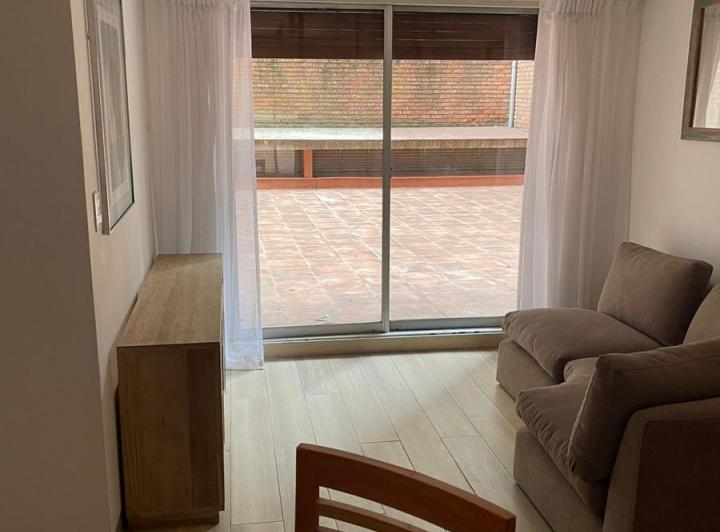 Departamento con gran patio - Recoleta 2
