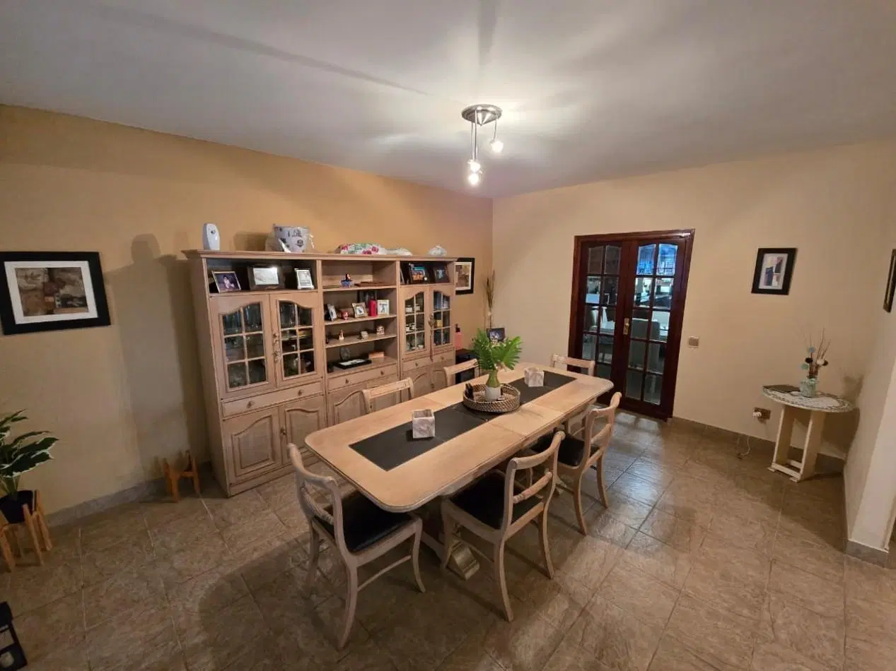 Casa en venta en San Isidro con jardin y pileta 4