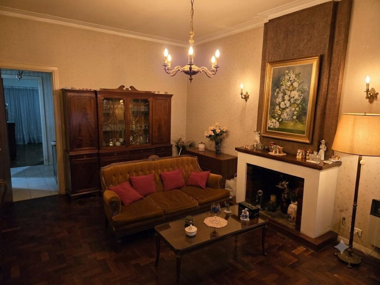 Foto de Casa en venta en Barrio Las Carreras, San Isidro 3 dormitorios, jardin, imagen 1