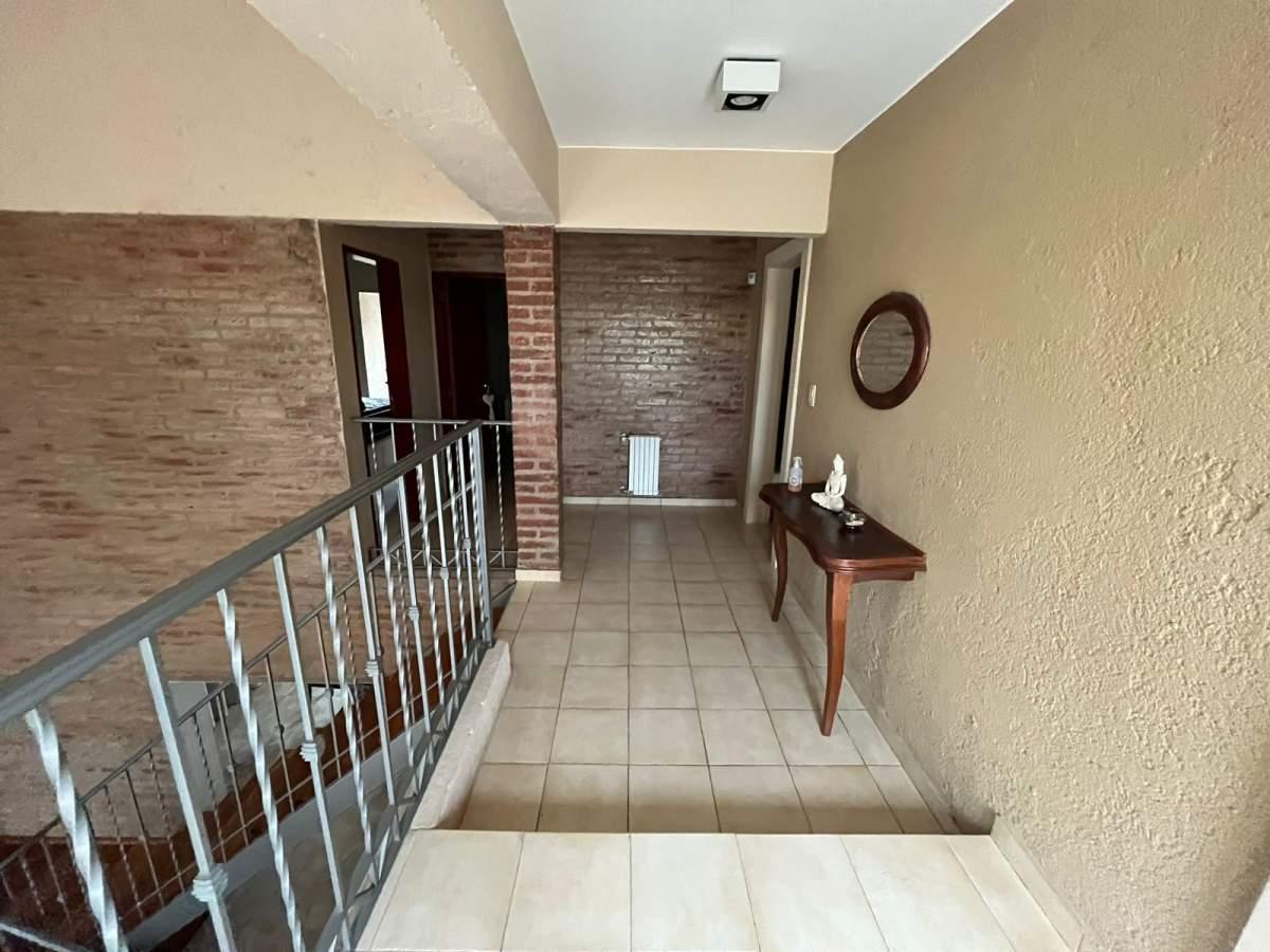 Hermosa Casa en Venta en El Country San Isidro. 3