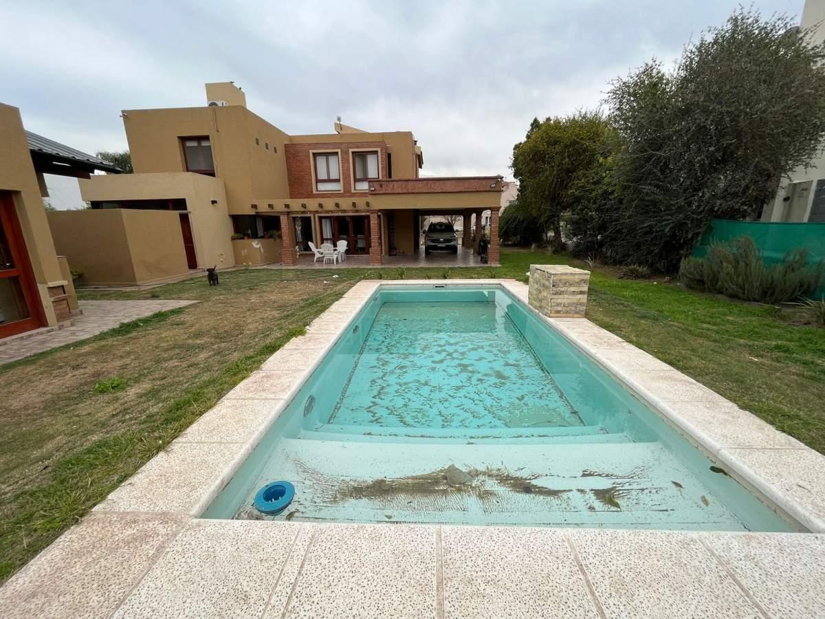 Hermosa Casa en Venta en El Country San Isidro. 5