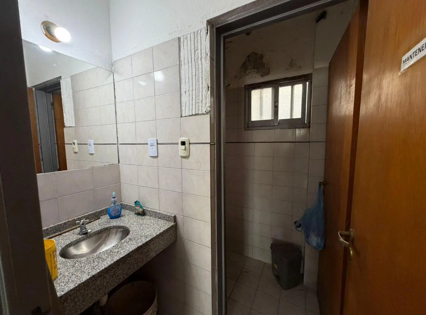 LOCAL COMERCIAL EN ALQUILER SOBRE AV COLON 3