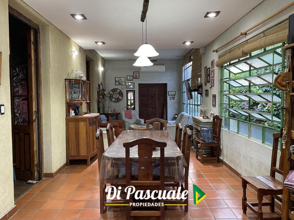 Venta Casa 4 Ambientes Sobre 300 m² - Moreno Sur 1