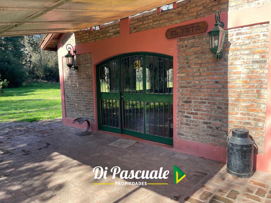Venta Casa Quinta Sobre 17.800 m² - Ideal Inversores / Instituciones - Trujui - Moreno 1