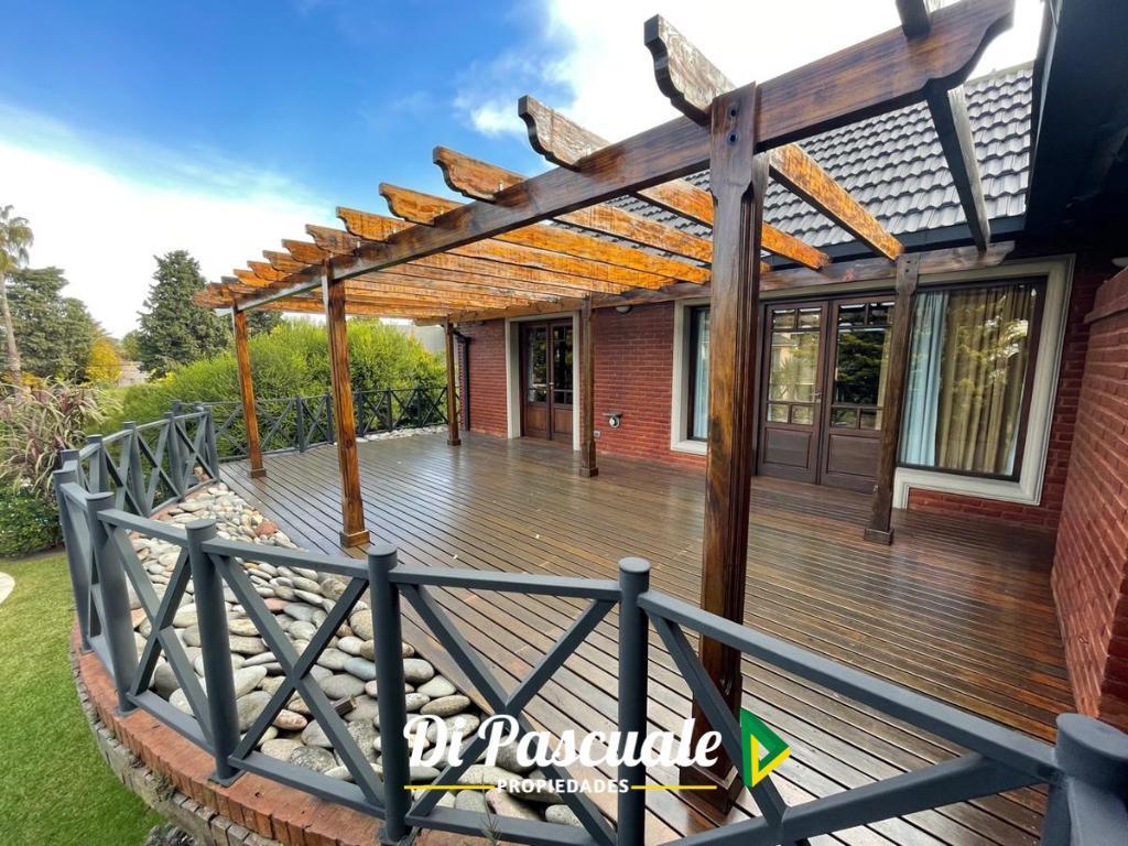 Apto Credito Hipotecario Venta Chalet en 2 Plantas Sobre 700 m² - Country Club Banco Provincia 3