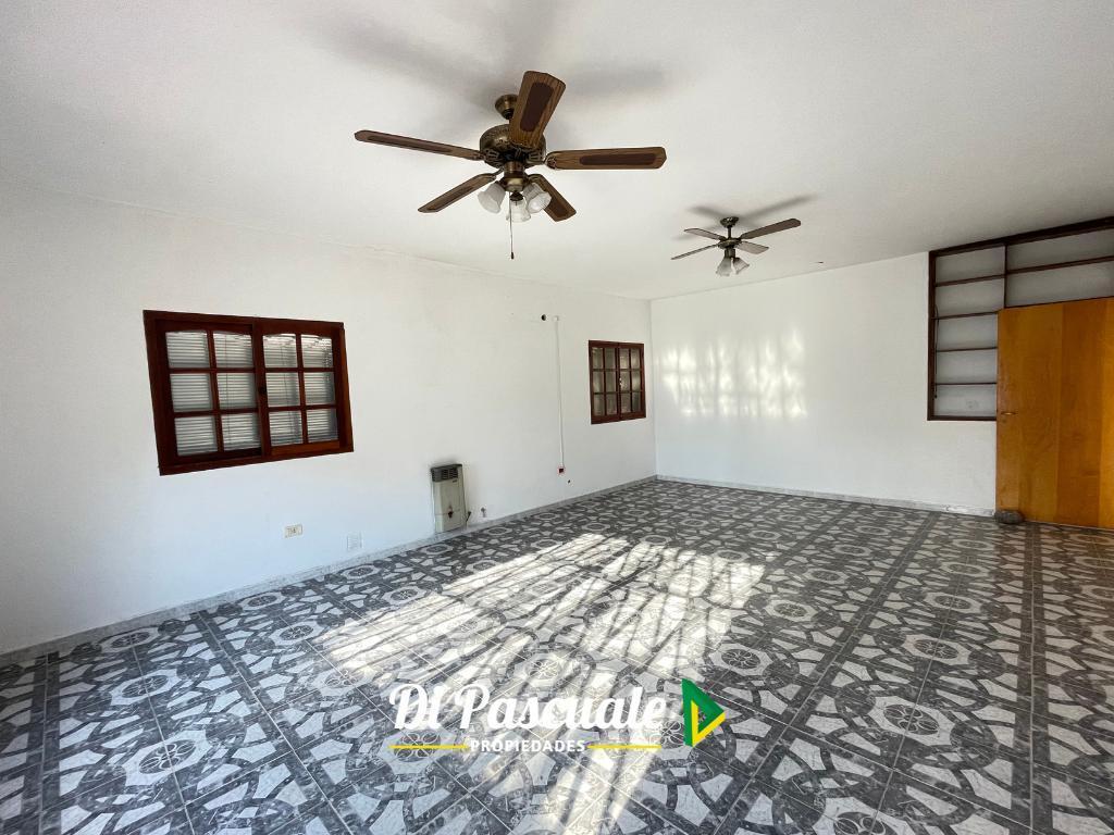 Venta Casa 4 Ambientes con Pileta - Moreno Sur Apto Crédito Hipotecario 2