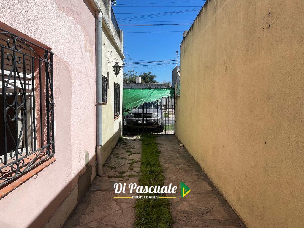 Venta Terreno de 263 m² con Casa 3 Ambientes y Terraza - Moreno Sur 3