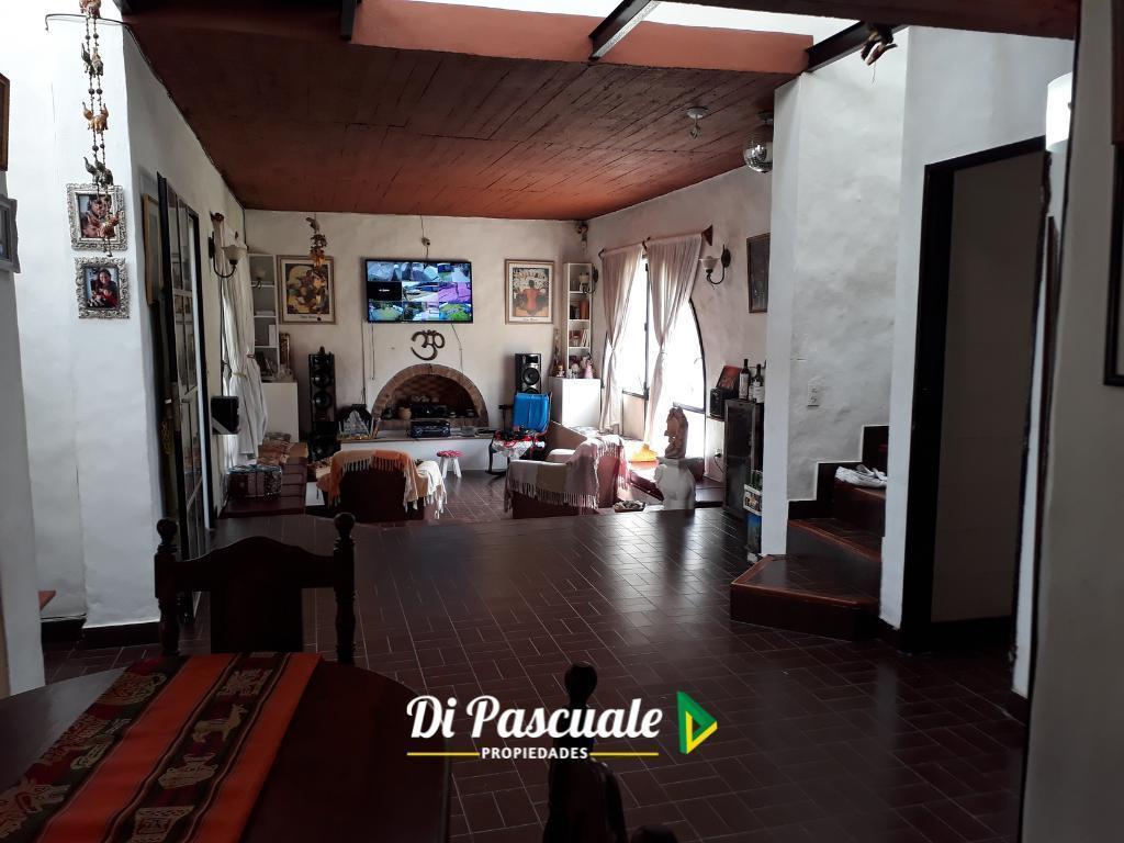 Venta Chalet en 2 Plantas con Excelente Ubicación - Moreno Norte 2