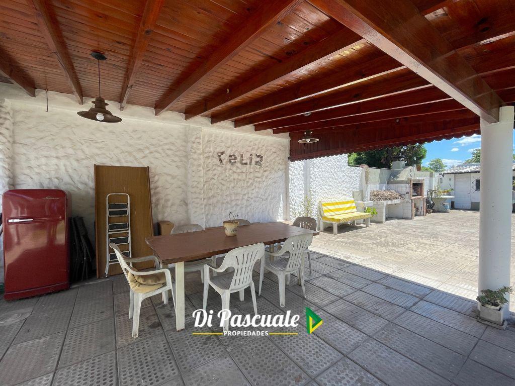 Venta Apto Crédito Hipotecario Casa con Patio y Dependencia - Paso del Rey 3