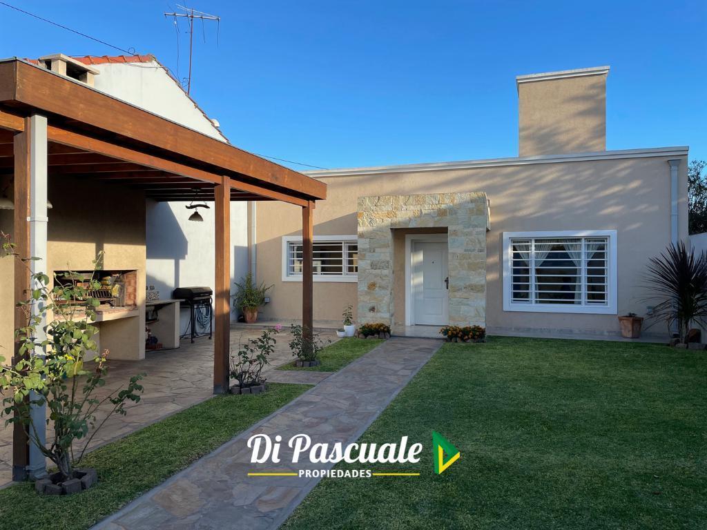 Venta Apta Credito Hipotecario Casa con 3 Dorm., Parque y Quincho - Moreno Sur 2
