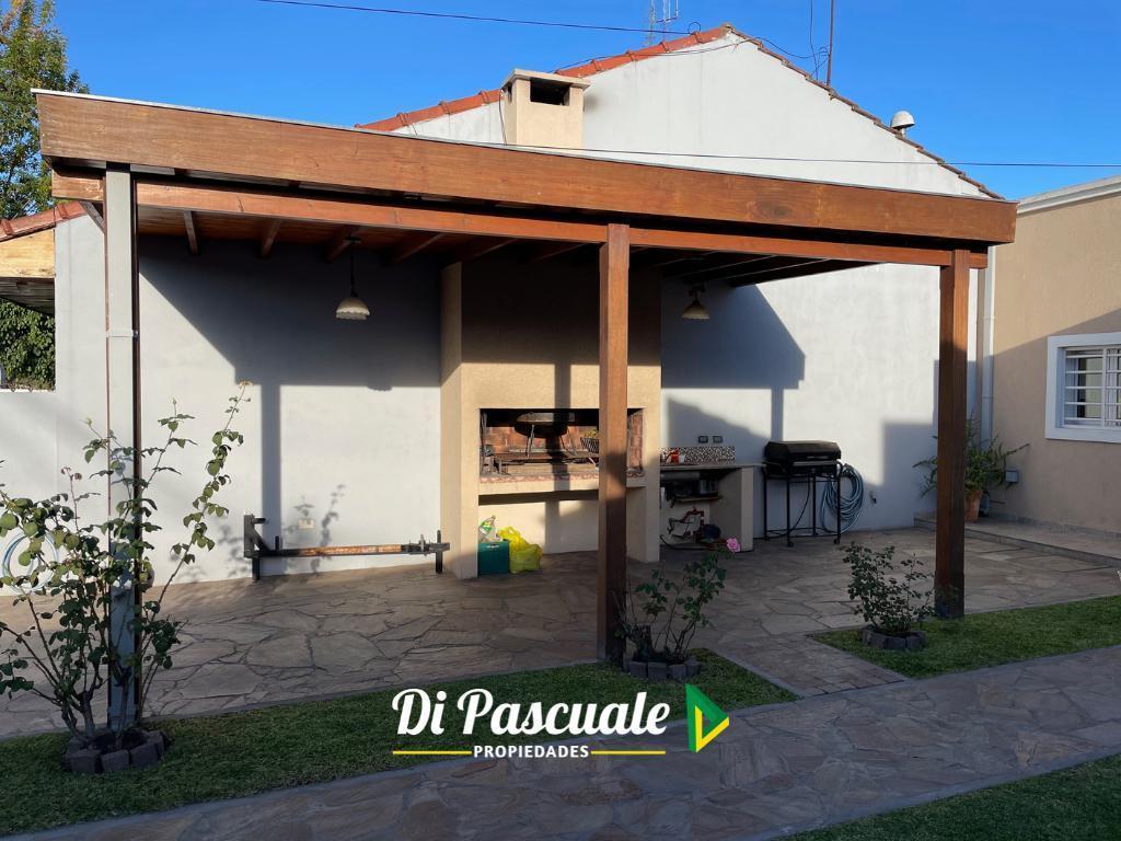 Venta Apta Credito Hipotecario Casa con 3 Dorm., Parque y Quincho - Moreno Sur 5