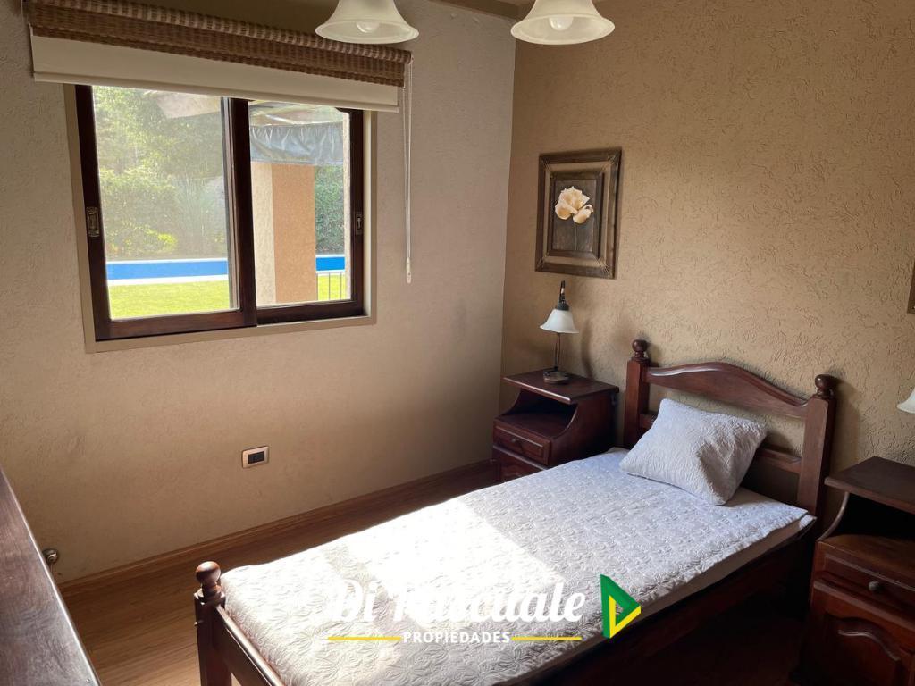 Venta Chalet en 2 Plantas Sobre 660 m² en Country Club Banco Provincia 2