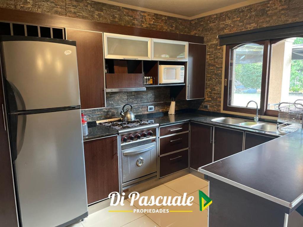 Venta Chalet en 2 Plantas Sobre 660 m² en Country Club Banco Provincia 1