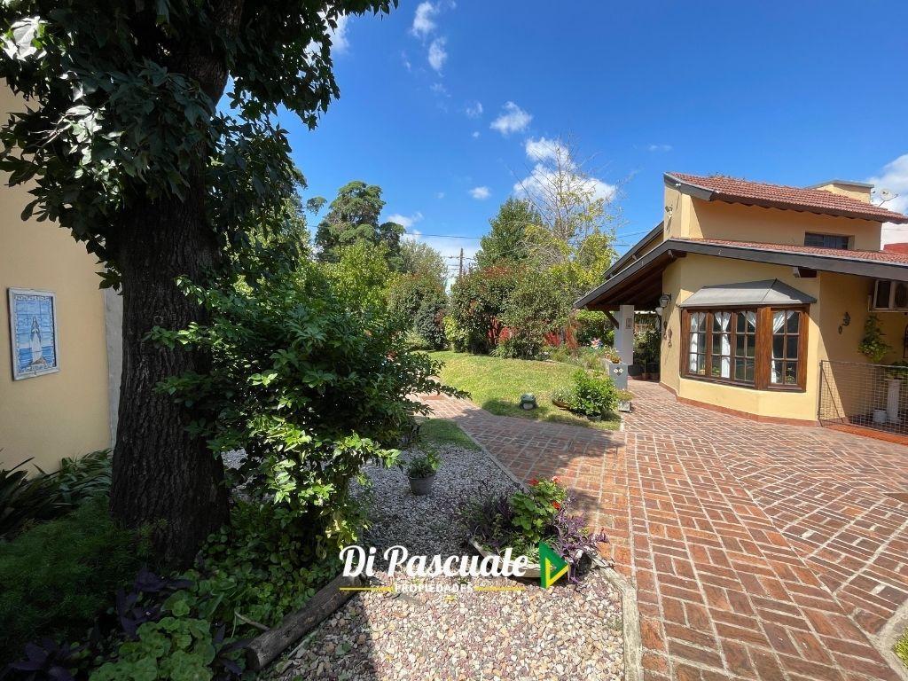 Venta Casa Quinta con Pileta, Quincho Cubierto y Dependencia - Moreno Sur 3