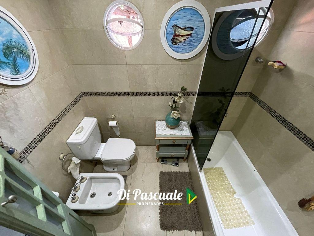 Venta Casa Quinta con Pileta, Quincho Cubierto y Dependencia - Moreno Sur 5