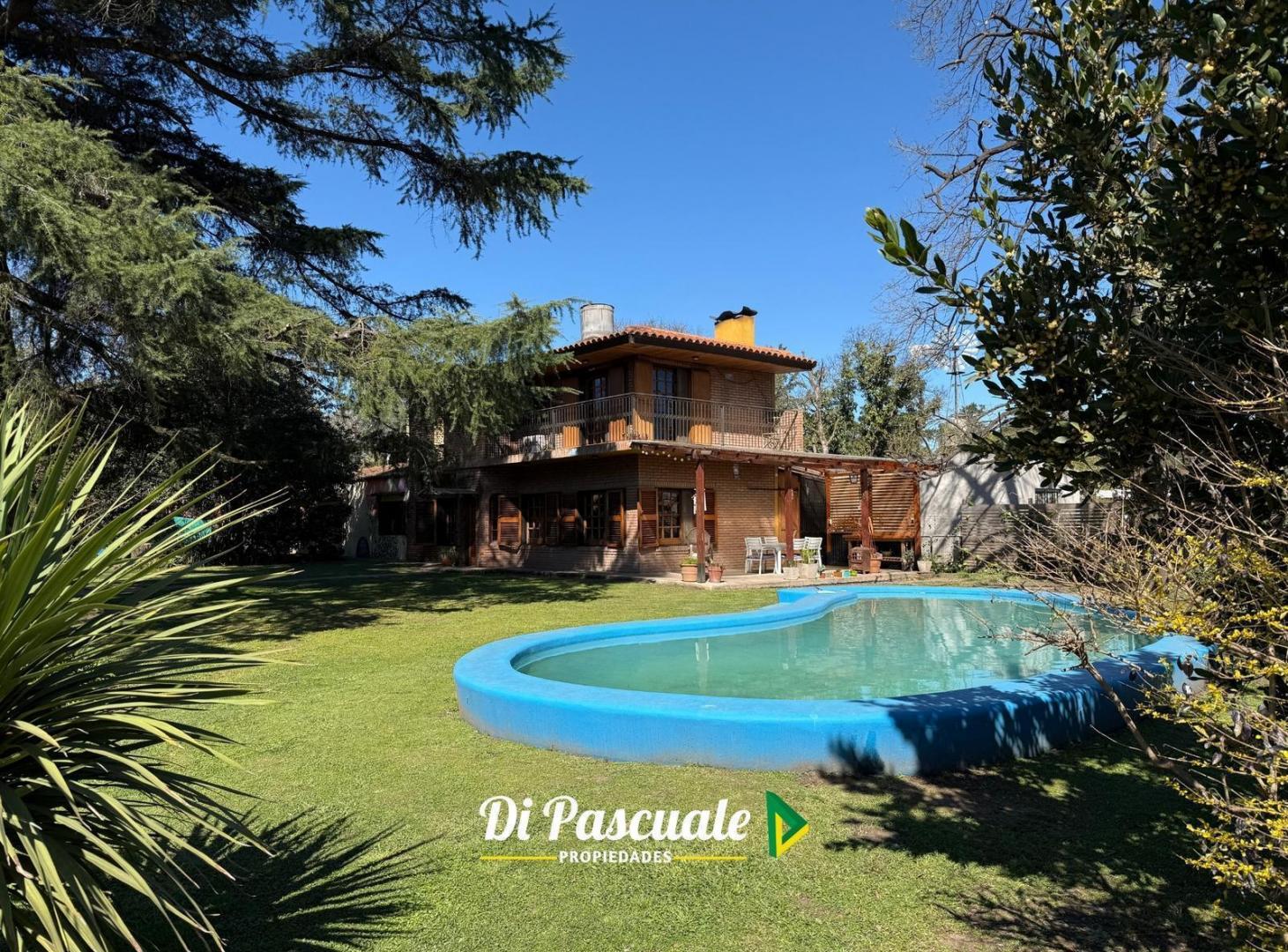 VENTA Casa Quinta Con Pileta, Quincho y Dependencia - La Reja Sur