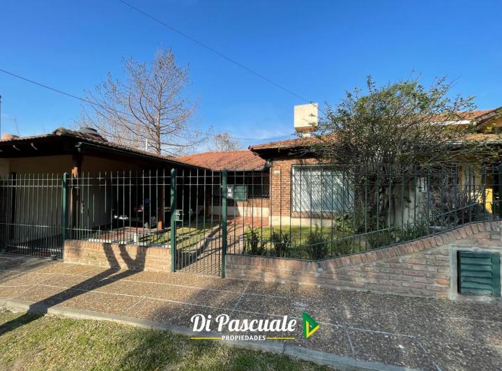 Alquiler Casa 3 Dormitorios, Parque Quincho y Pileta  - Moreno Sur 1