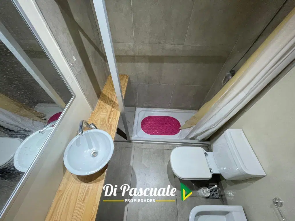 Alquiler Departamento 2 Ambientes con Balcon, Terraza Privada y Cochera - Moreno Norte 5