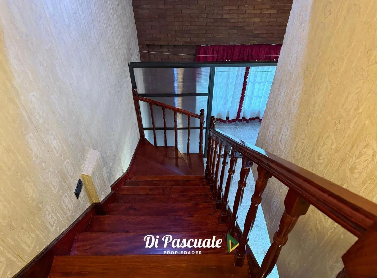 ALQUILER Departamento 1 Dormitorio Y Escritorio En 1er Piso Moreno Norte Ubicación Estratégica 8