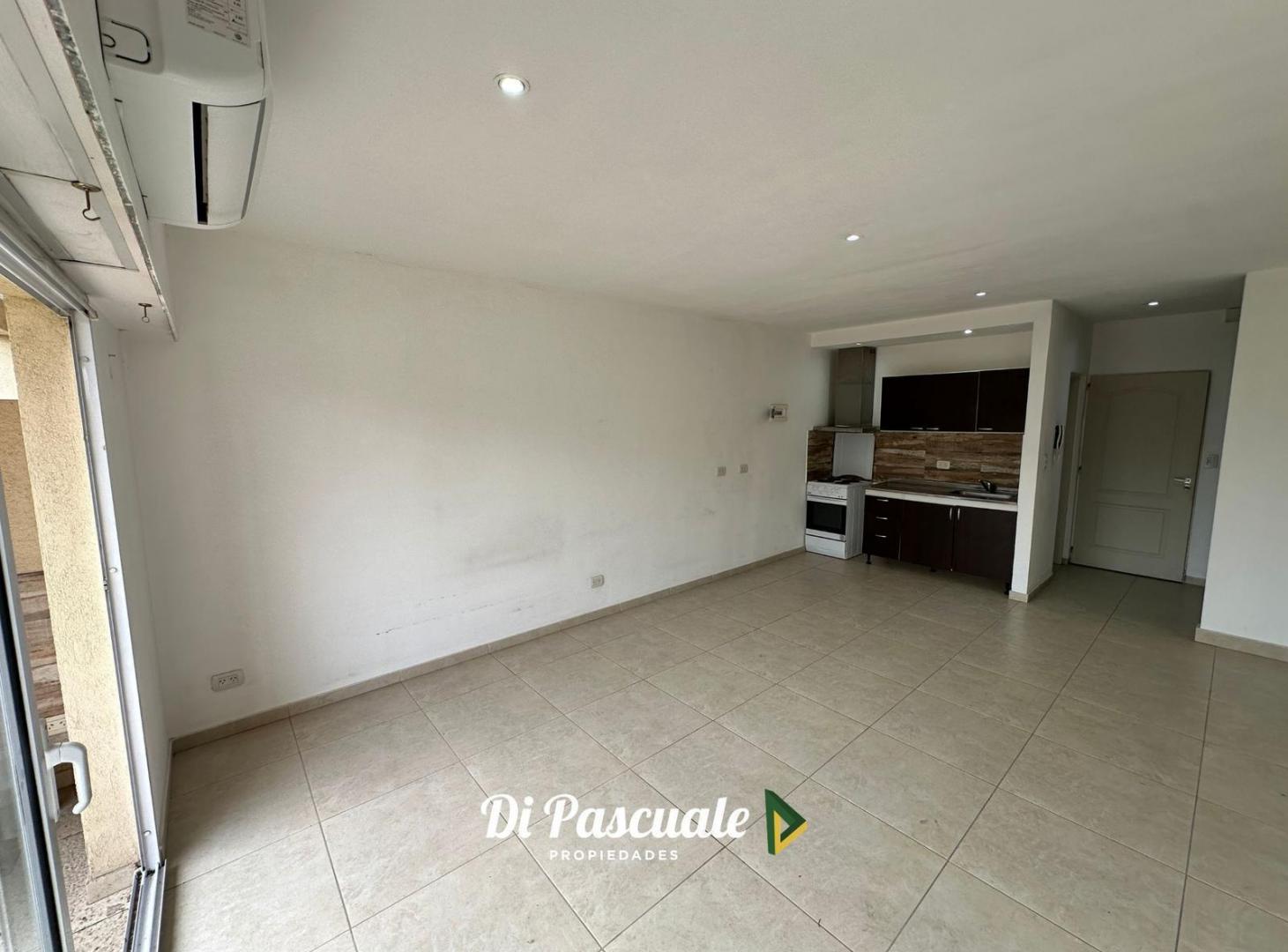 Foto de Alquiler Departamento Monoambiente con Balcón - La Reja Centro, imagen 4
