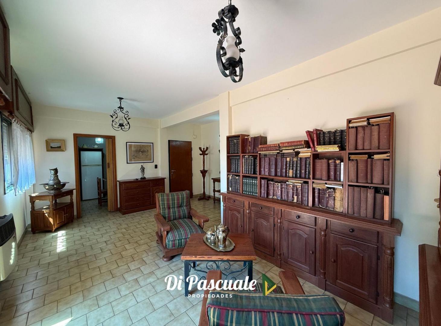 Foto de VENTA Departamento 3 Ambientes con Balcón, Cochera y Baulera - Moreno, imagen 4