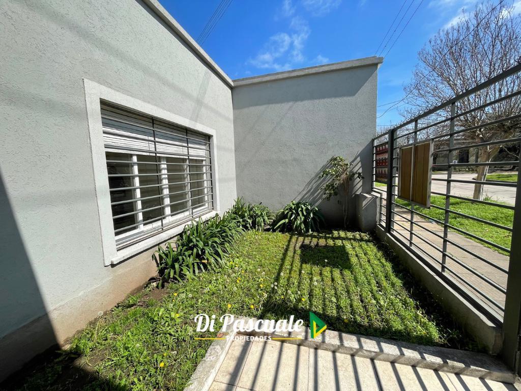 Foto de Venta Casa 3 Ambientes con Patio y Garage - Moreno Sur, imagen 1