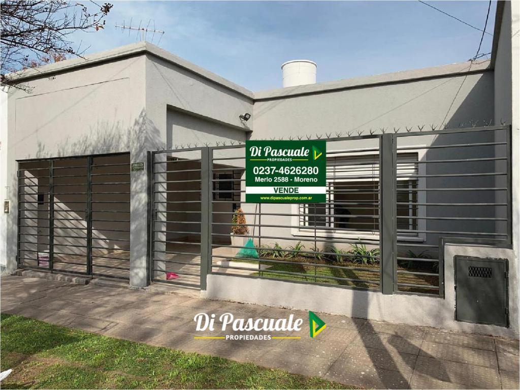Foto de Venta Casa 3 Ambientes con Patio y Garage - Moreno Sur, imagen 2