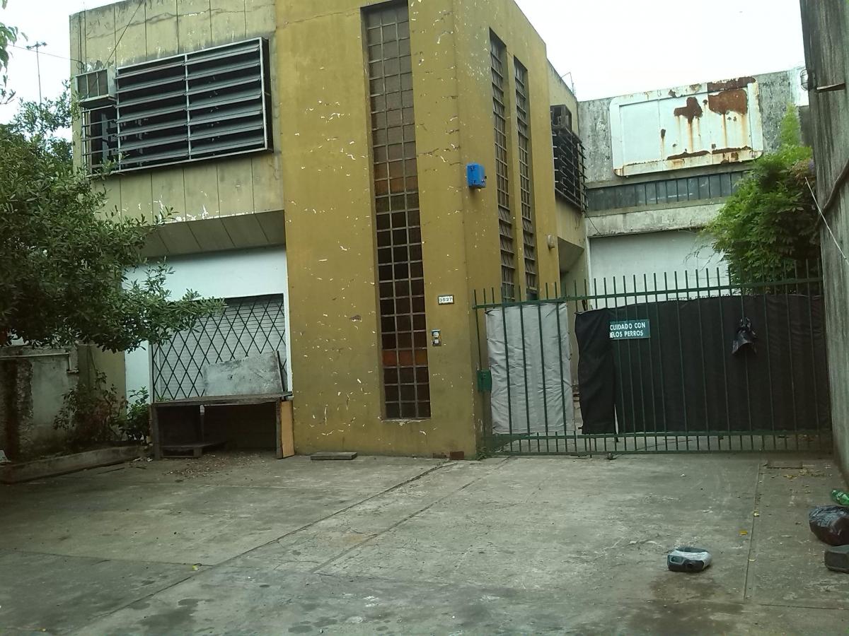 EXCELENTE GALPÓN DE 250 MTS SAN JUSTO