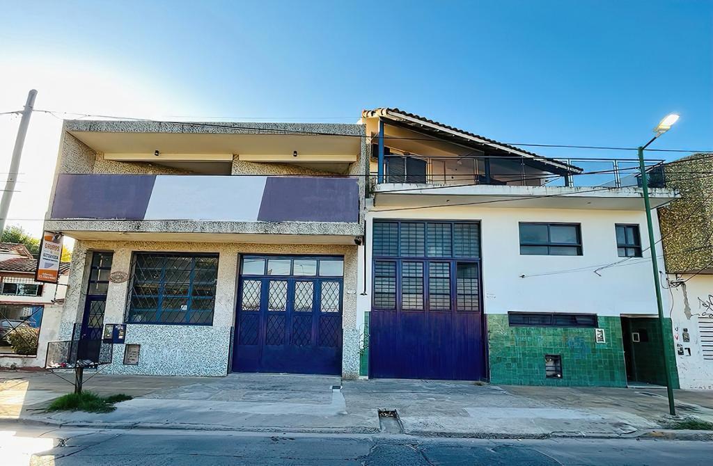 Excelente Galpón en Venta de 354 m Cub. 5