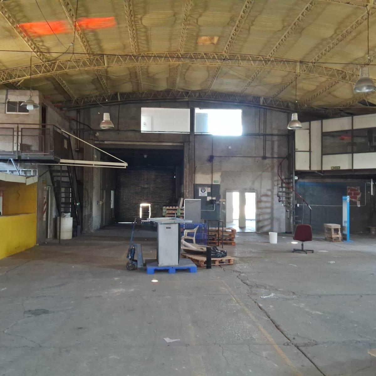 Excelente Nave Industria de 1200 m Sobre Colectora Oeste Paso del Rey 1