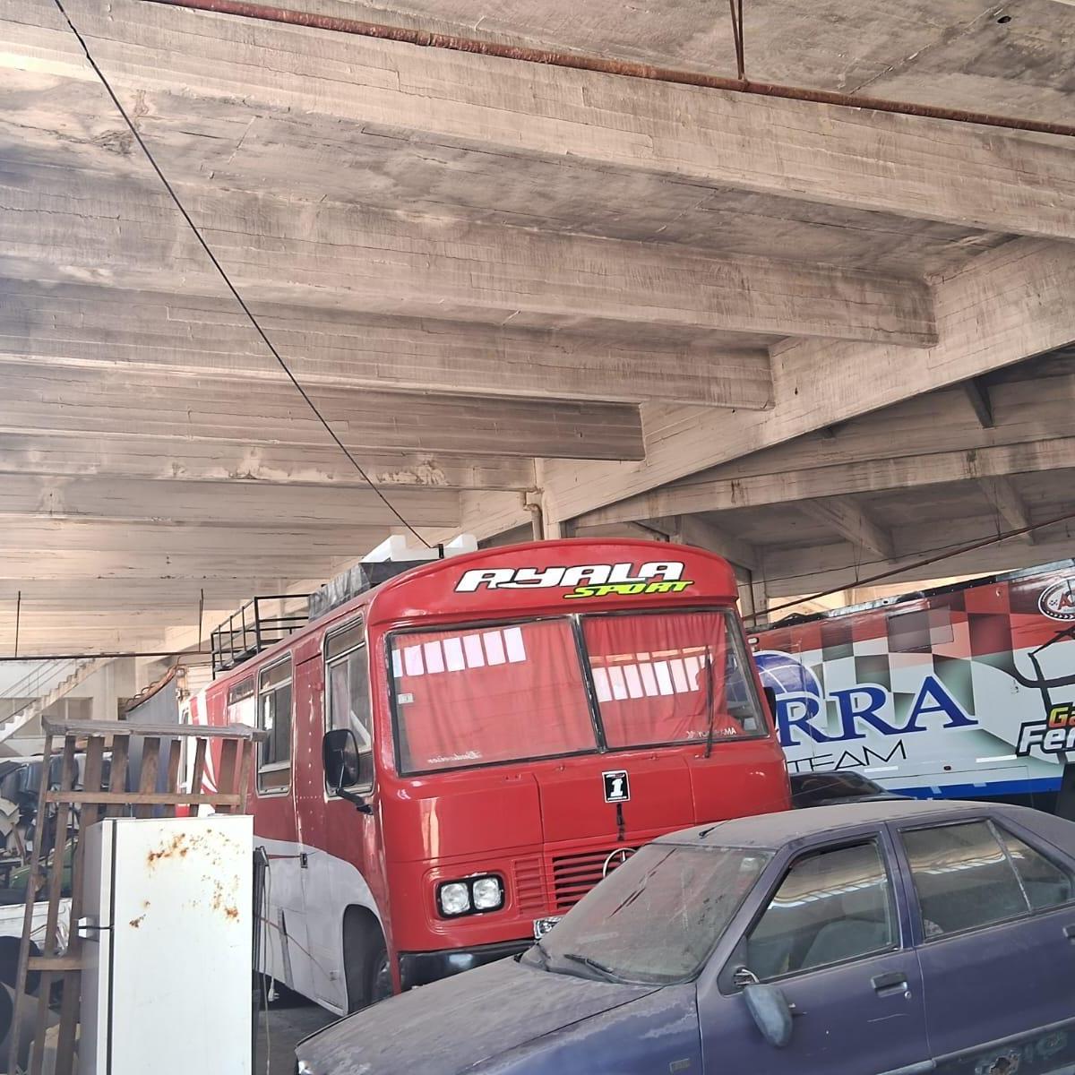 Nave Comercial de 5.200 m Cub Moron. 5