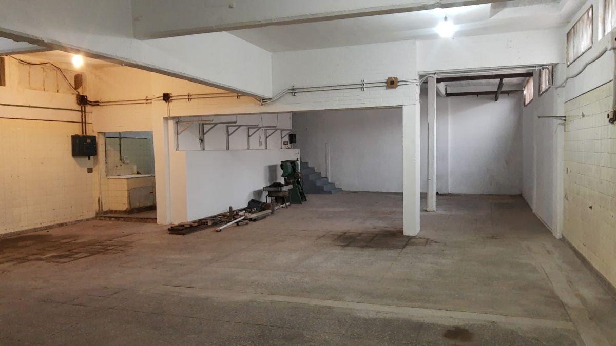 Foto de Galpon de 250 m² con oficinas en alquiler en Moron, imagen 5