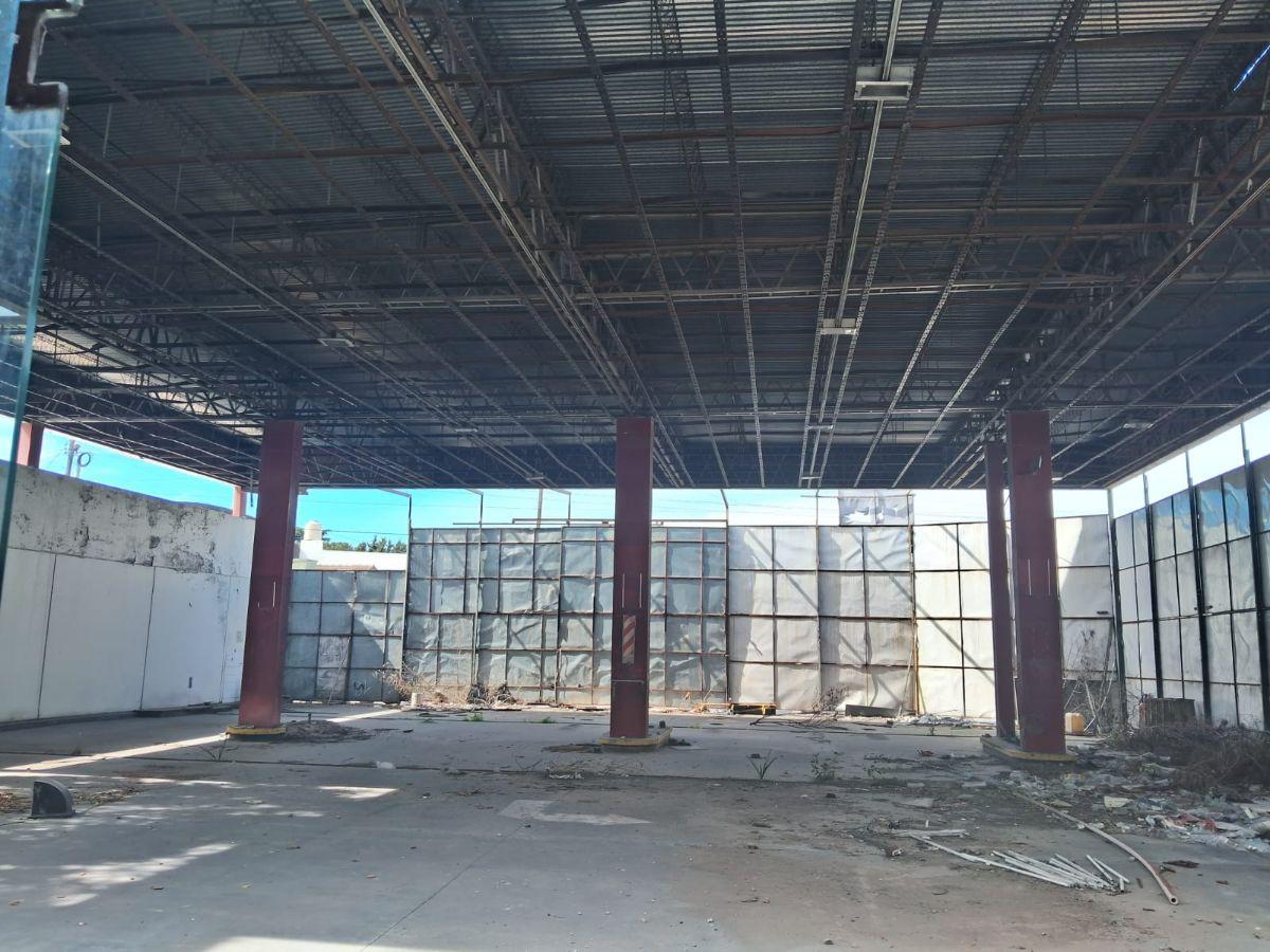 Foto de Galpon (Ex estacion de servicio) de 1200 m² en venta en Moron, imagen 1