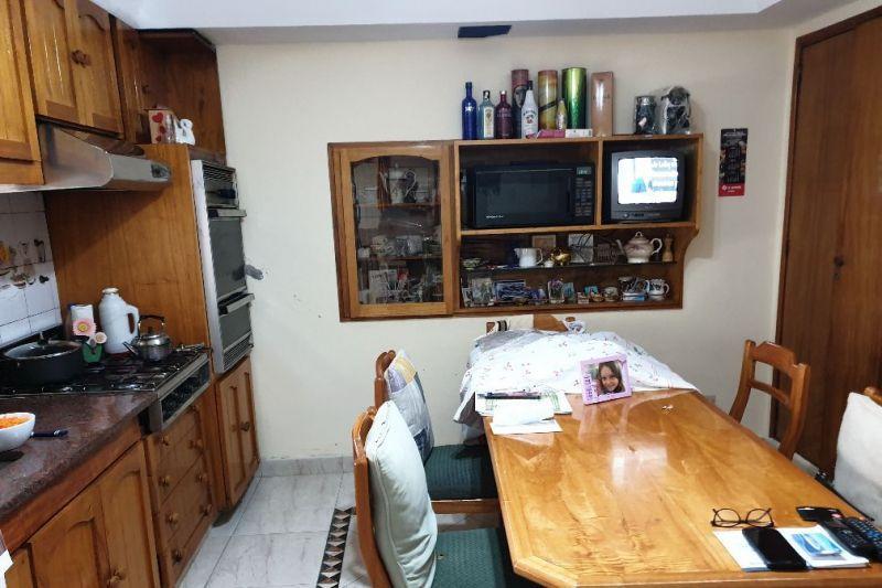 Chalet DE 4 ambientes 3 dormitorios en suite oportunidad