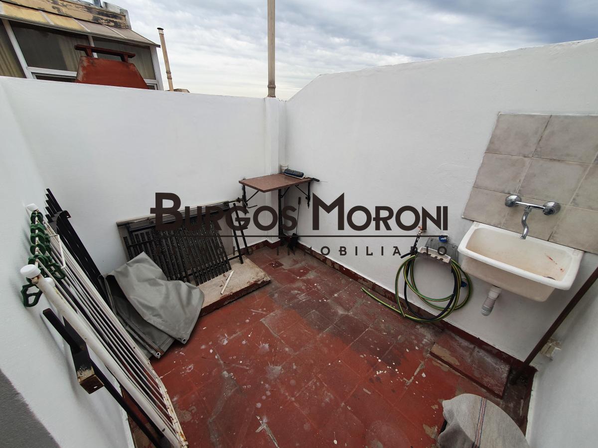 DEPARTAMENTO DE 3 AMBIENTES CON BALCON Y COCHERA  - APTO CREDITO