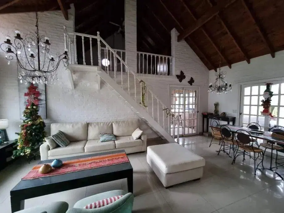 Chalet En Alquiler En Francisco Alvarez 5