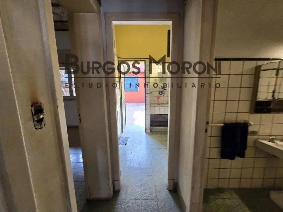 Casa De 5 Ambientes Multifamiliar A Reciclar - Oportunidad 2