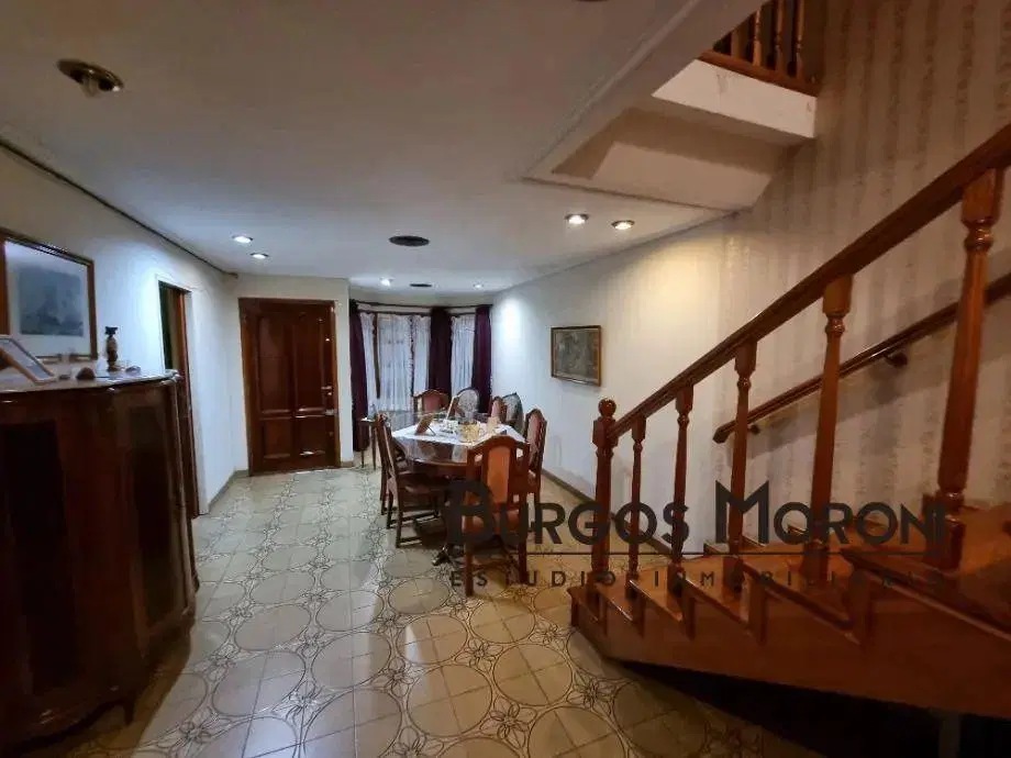 Chalet 6 Ambientes - Oportunidad 5